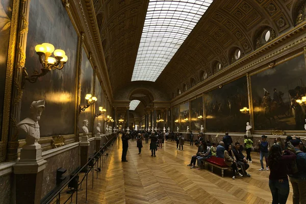 París Francia Oct 2019 Los Turistas Caminando Por Galería Las — Foto de Stock