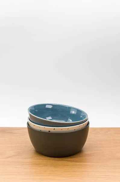 Isolated Earthenware Bowls Wooden Background Copy Space — ストック写真