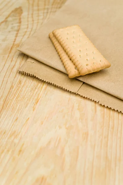 Natural Bio Organic Dry Crispy Biscuits Kraft Paper Rustic Wooden — Stockfoto