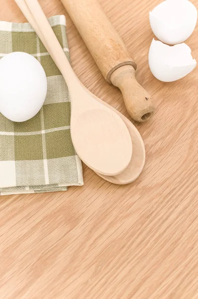Natural Wood Kitchen Utensils Table Napkin Wooden Background Copy Space — Stock Photo, Image