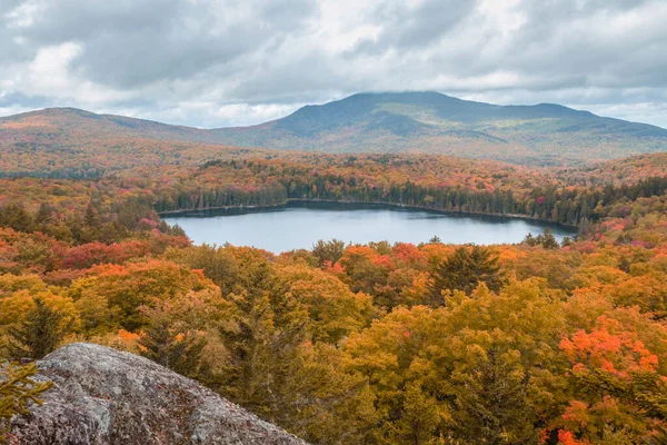 View Moosehead Lake Early Fall Foliage Maine United States — Stock Fotó
