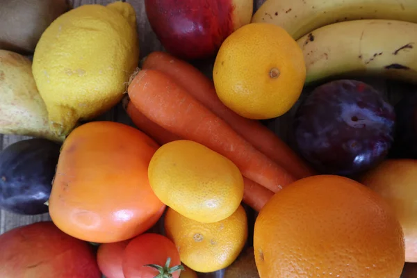 Una Vista Cerca Superior Una Mezcla Verduras Frutas Colores —  Fotos de Stock
