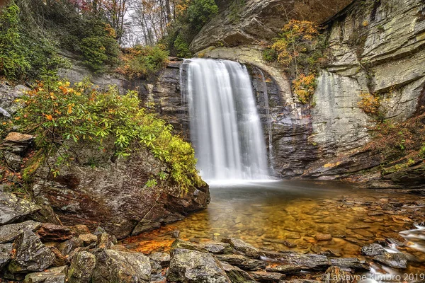 Mesmerizing Landscape Waterfall Woods — Stockfoto
