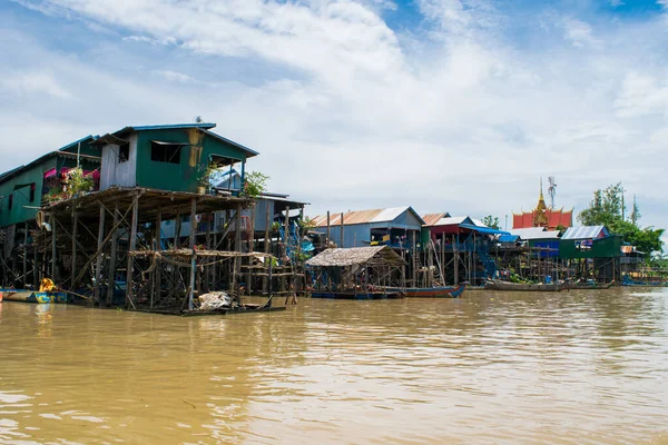 Kampong Phluk Cambodia Agosto 2017 Casas Edificios Madera Metal Construidos —  Fotos de Stock