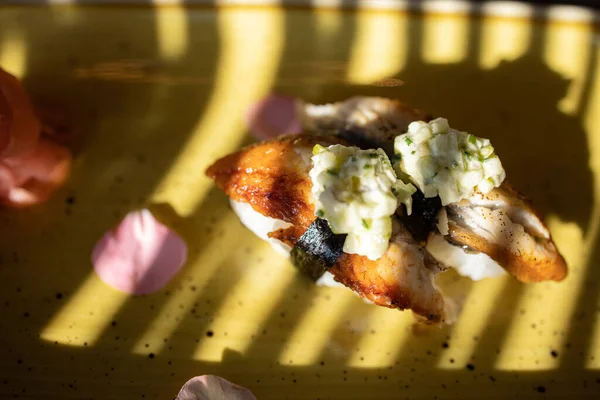 Closeup Shot Delicious Sushi Rice Cooked Fish — Fotografie, imagine de stoc