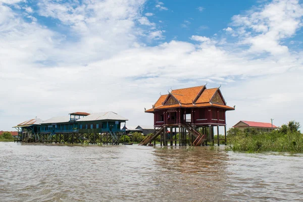 Kampong Phluk Kambodien Aug 2017 Holz Und Metallhäuser Und Gebäude — Stockfoto