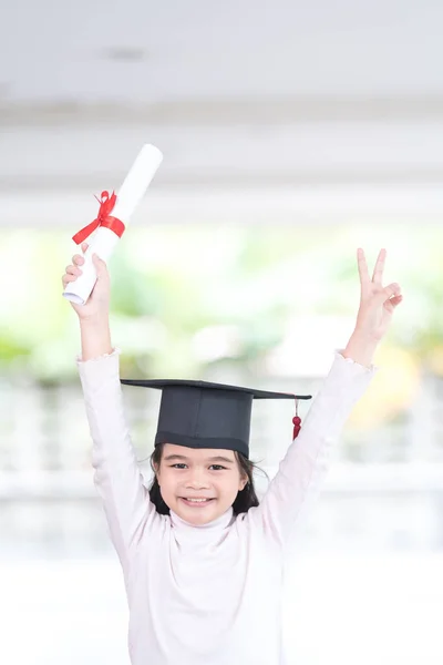 Vertical Shot Happy Southeast Asian Schoolgirl Certificate Celebrating Graduation Thailand — Stock Photo, Image