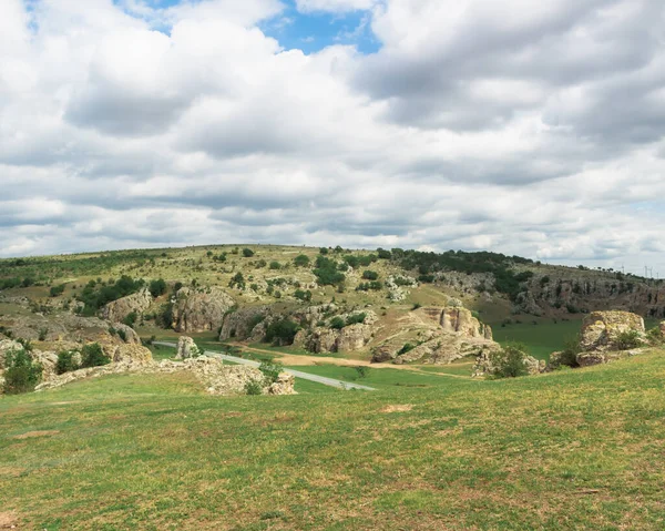 View Car Racing Road Going Rocks — Zdjęcie stockowe