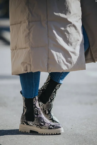 Vertical Closeup Woman Wearing Snake Skin Boots Walking Street — Stock Fotó