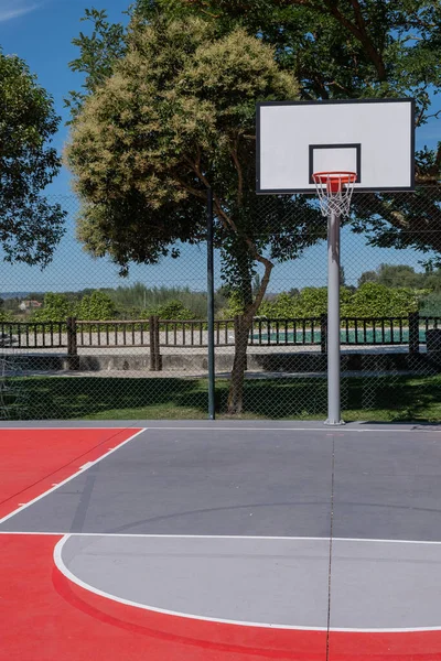 Vertical Shot Basketball Court Apar — стоковое фото