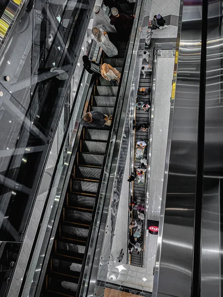 Muscat Oman Oct 2021 Vertical Shot Escalator Mall Muscat Oman — 스톡 사진