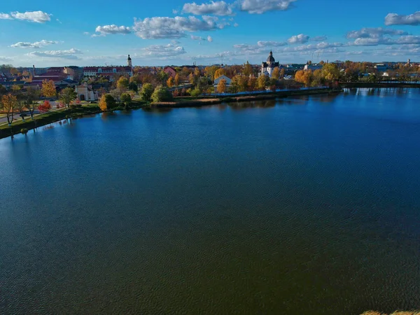 白俄罗斯明斯克地区建筑物 湖泊和公园的航空图 — 图库照片