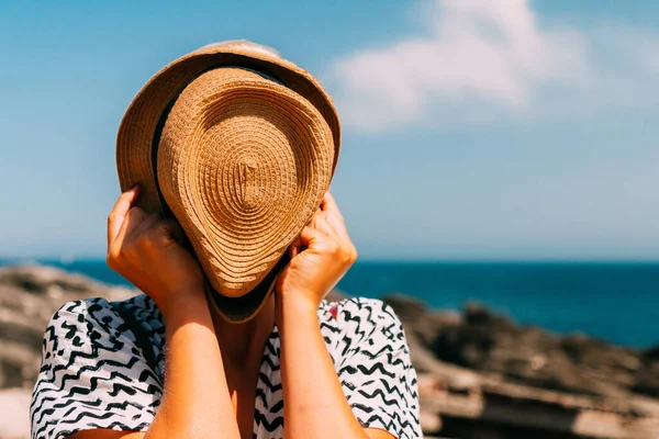 Woman Covering Her Face Toquilla Straw Hat Sea Background — Foto de Stock