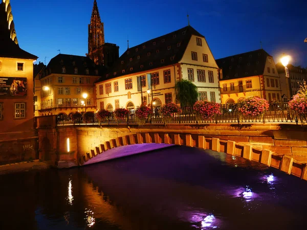 Strasbourg Francia Julio 2021 Una Hermosa Vista Puente Sobre Canal — Foto de Stock