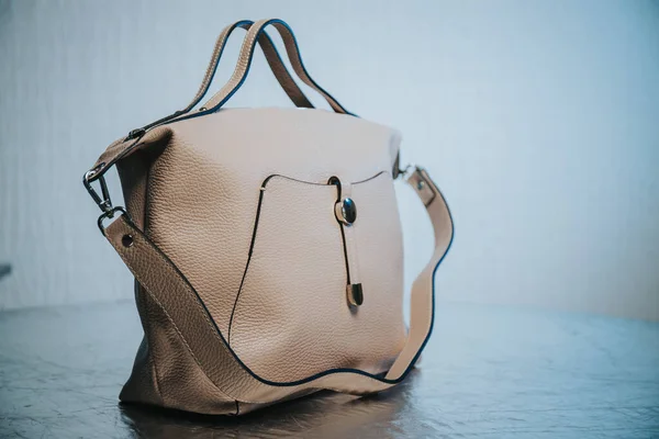 Closeup Beautiful Light Brown Leather Handbag Big Straps — Stock Photo, Image