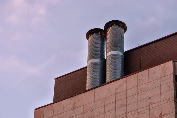 Tiro Bajo Ángulo Chimeneas Brasov Rumania — Foto de Stock