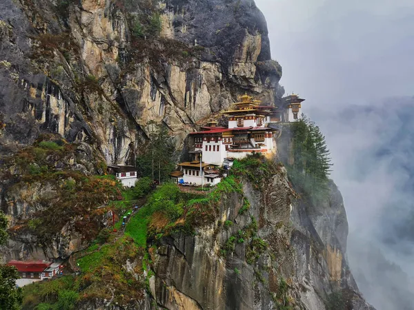 Μοναστήρι Tigers Nest Στην Πλαγιά Της Κοιλάδας Του Άνω Παρό — Φωτογραφία Αρχείου