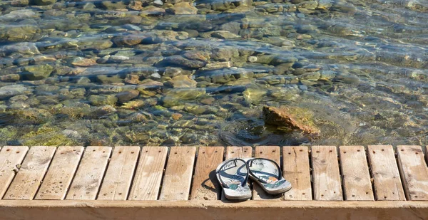Pair Beach Slippers Boardwalk Sea — Stock Photo, Image