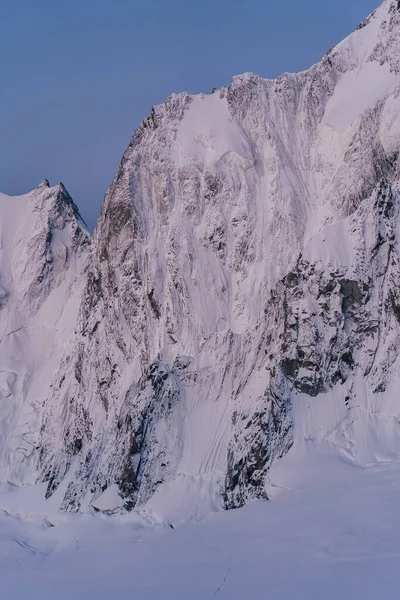 Chamonix France High Alpine Mountain Landscape Snow Ice Covered Ridge — 图库照片