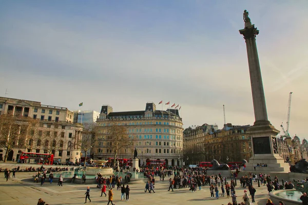 Crowded Trafalgar Square Westminster Londres Reino Unido — Fotografia de Stock