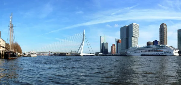 Rotterdam Países Bajos Vista Panorámica Sobre Río Muese Con Izquierda — Foto de Stock