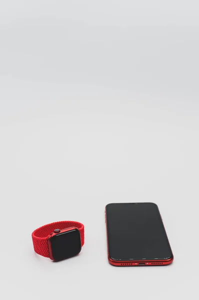 Inverigo Itália Nov 2021 Apple Assistir Produto Vermelho Iphone Uma — Fotografia de Stock