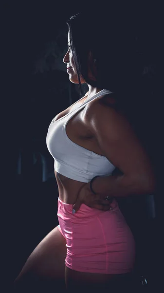 Vacker Spansktalande Kvinna Gymmet — Stockfoto