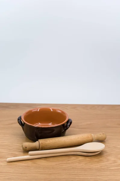 Natural Terracotta Bowl Wood Kitchen Utensils Wooden Background Copy Space — Stock Photo, Image