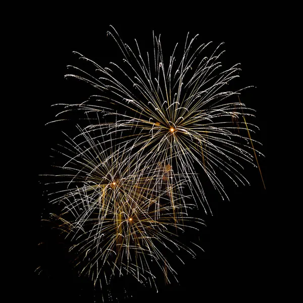 最も暗い空の花火の美しいショット — ストック写真
