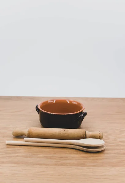 Natural Terracotta Bowl Wood Kitchen Utensils Wooden Background Copy Space — Stock Photo, Image