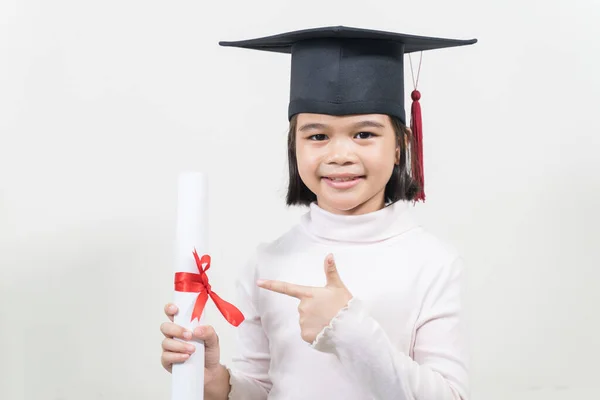 Bambino Thailandese Felice Con Cappello Laurea Diploma Isolato Sfondo Bianco — Foto Stock