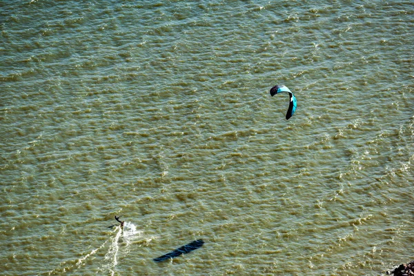 Una Vista Aérea Kitesurfista Río Novosibirsk Rusia — Foto de Stock