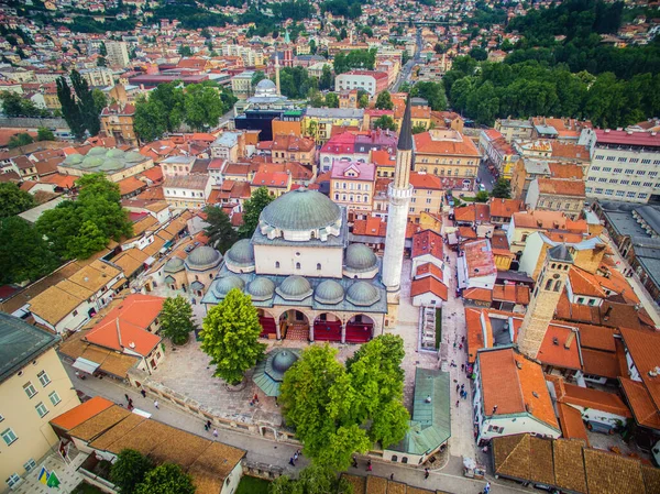 サラエヴォ ボスニア ヘルツェゴビナの天皇モスクの空中ビュー — ストック写真