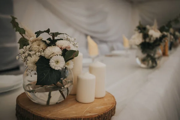 Крупный План Свадебного Букета Цветов Розами — стоковое фото