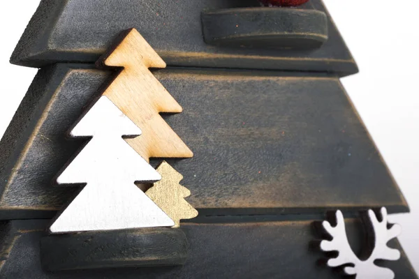 Een Houten Kerstboom Home Decor Geïsoleerd Een Witte Achtergrond — Stockfoto