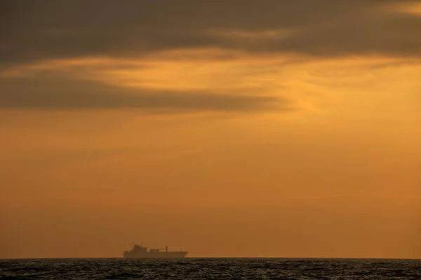 Malownicze Ujęcie Kolorowego Zachodu Słońca Wybrzeżu Morza Bałtyckiego Litwa — Zdjęcie stockowe
