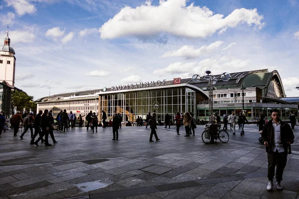 Cologne Alemania Octubre 2019 Grupo Personas Estación Central Colonia Domplatz — Foto de Stock