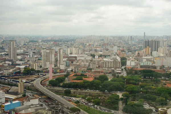 Widok Miasta Wysokimi Starymi Budynkami Zachmurzone Niebo Sao Paulo Brazylia — Zdjęcie stockowe