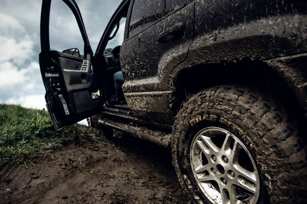 Closeup Black Car Mud Competition Extreme Road 4X4 Trial Dirty — Zdjęcie stockowe