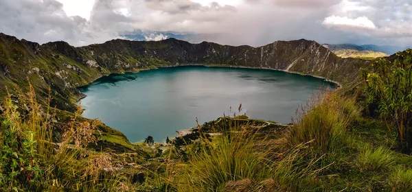 Vacker Utsikt Över Quilotoa Lagun Vulkan Med Turkost Vatten Quinta — Stockfoto