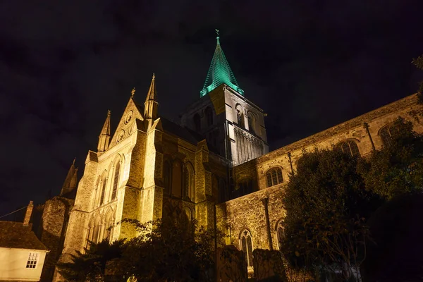 Catedral Rochester Rodeada Luces Por Noche Inglaterra Reino Unido — Foto de Stock