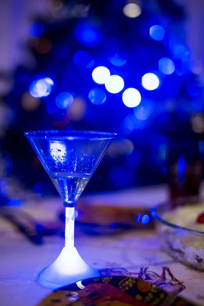 Vertical Shot Cocktail Blue Lights Background — ストック写真