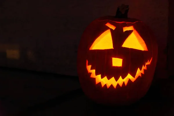 Der Geschnitzte Kürbis Dunkeln Schreckliches Symbol Von Halloween — Stockfoto