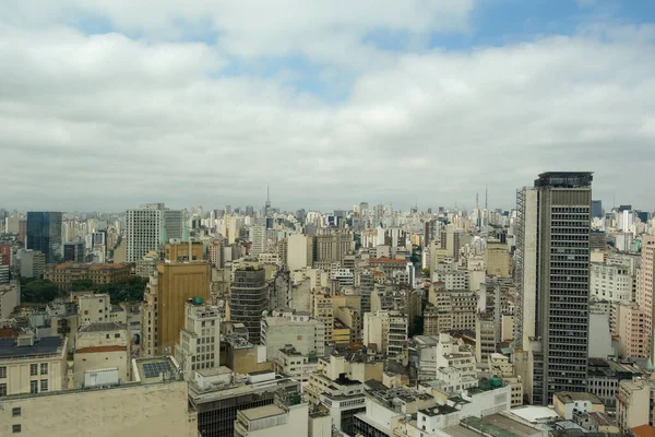 Városkép Kilátás Magas Régi Épületek Ellen Felhős Sao Paulo Brazília — Stock Fotó