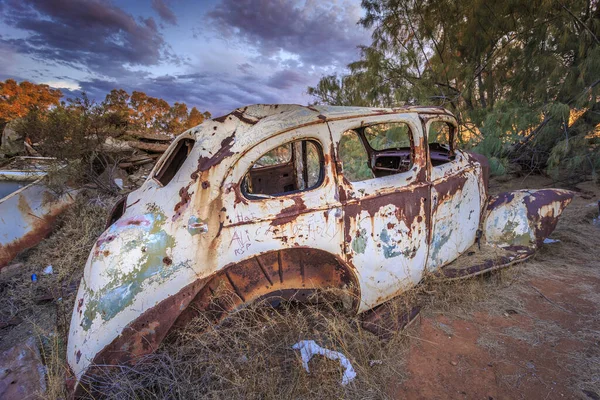 Closeup Rusted Car Field Blue Sky — Stock Photo, Image
