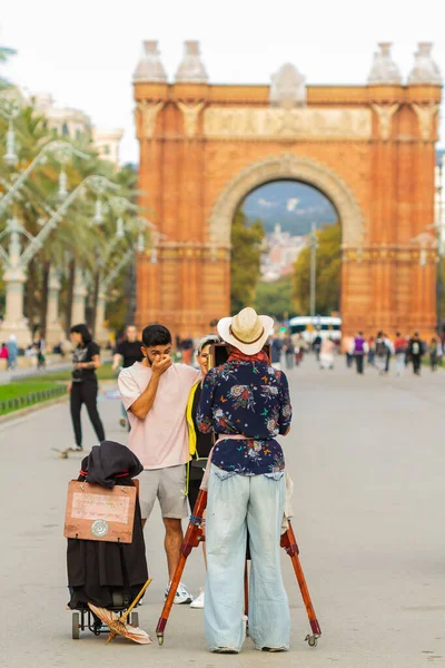 Barcelona España Octubre 2021 Una Foto Vertical Fotógrafo Tomando Fotos — Foto de Stock