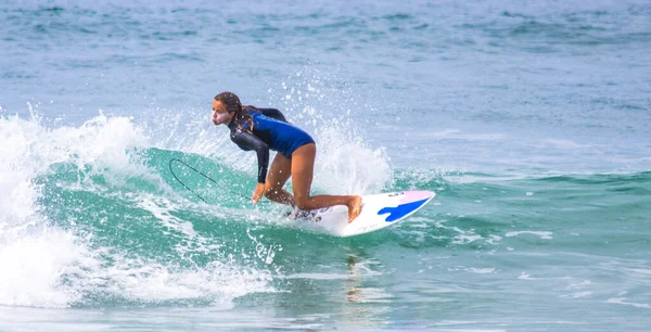 Florianopolis Brazil Apr 2019 Professional Surfer Surfers Mole Beach Island — 스톡 사진