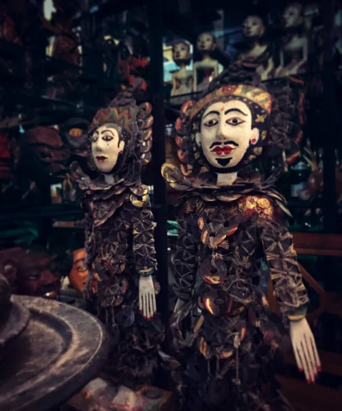Μια Κάθετη Κοντινή Λήψη Των Puppets Στο Θέατρο — Φωτογραφία Αρχείου