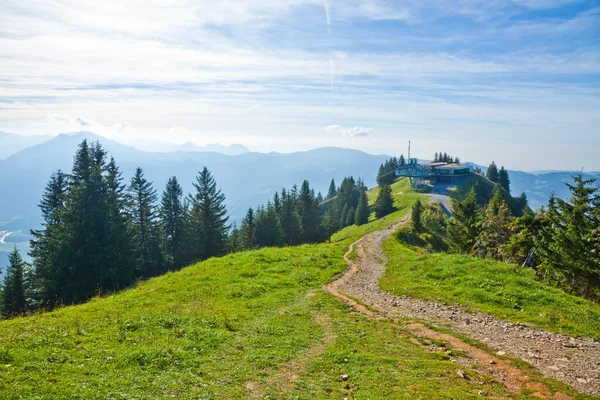 Sentier Sur Une Colline Verdoyante Près Des Montagnes Bezau Autriche — Photo