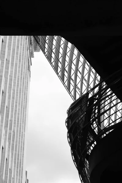 Ein Geländer Einer Brücke London Schwarz Weiß Fotografiert — Stockfoto